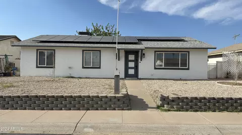 5250 W Banff Ln, Glendale, AZ 85306