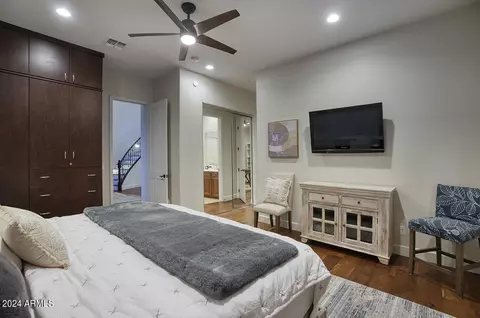 3955 E Navigator Ln, Phoenix, AZ 85050 photo 24