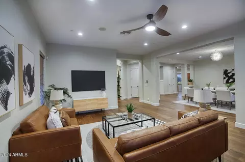 3955 E Navigator Ln, Phoenix, AZ 85050 photo 13