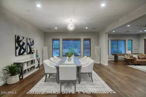 3955 E Navigator Ln, Phoenix, AZ 85050 photo 5
