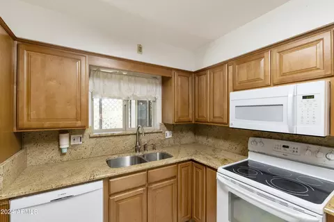 653 N 63rd Pl, Mesa, AZ 85205 photo 14