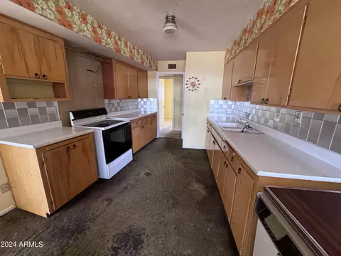 1313 E Seldon Ln, Phoenix, AZ 85020 photo 12