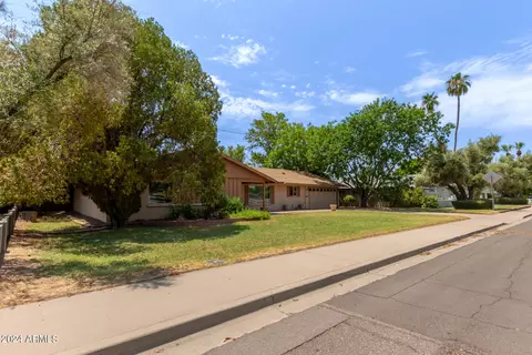 4709 E Osborn Rd, Phoenix, AZ 85018 photo 4