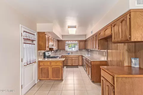 4709 E Osborn Rd, Phoenix, AZ 85018 photo 18