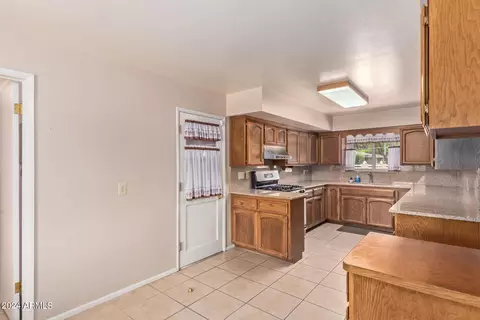 4709 E Osborn Rd, Phoenix, AZ 85018 photo 19