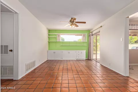 4709 E Osborn Rd, Phoenix, AZ 85018 photo 11