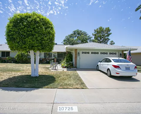 10725 W Mission Ln, Sun City, AZ 85351