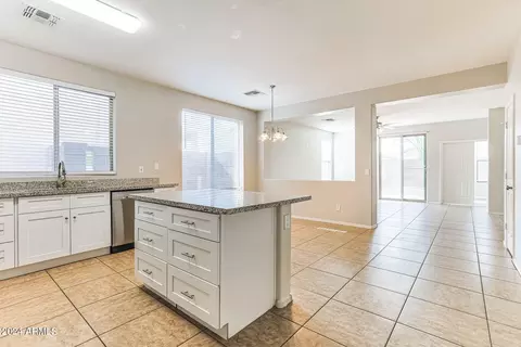 3333 W Apollo Rd, Phoenix, AZ 85041 photo 8