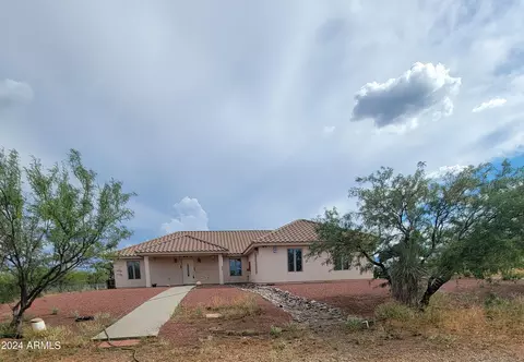 275 W Papago Way, Cochise, AZ 85606