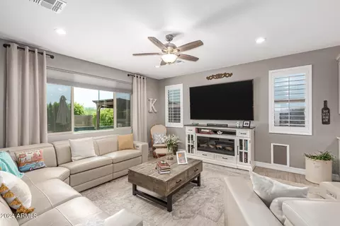7719 W Odeum Ln, Phoenix, AZ 85043 photo 25
