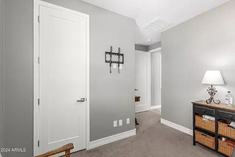 7719 W Odeum Ln, Phoenix, AZ 85043 photo 32