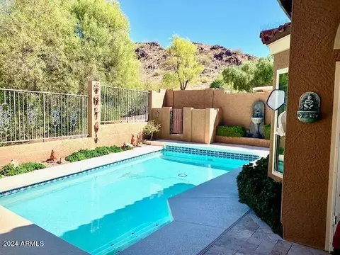 910 E Mescal St, Phoenix, AZ 85020 photo 3