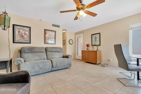 4037 E Kiowa St, Phoenix, AZ 85044 photo 8