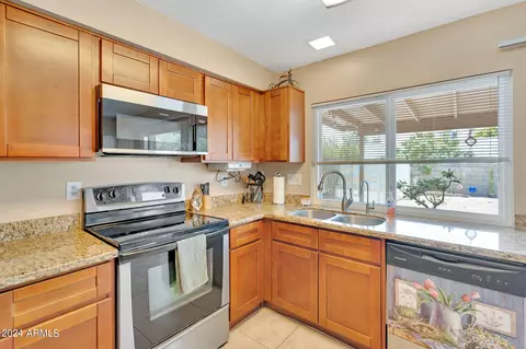 4037 E Kiowa St, Phoenix, AZ 85044 photo 18