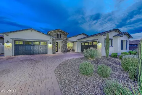 9285 W Louise Dr, Peoria, AZ 85383