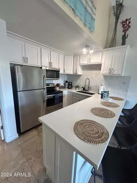8055 E Thomas Rd #E108, Scottsdale, AZ 85251