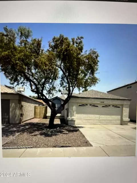 3956 W Chama Dr, Glendale, AZ 85310