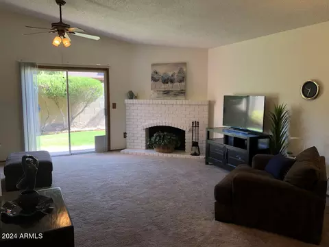 134 E Campo Bello Dr, Phoenix, AZ 85022 photo 4