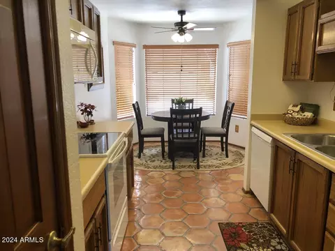 134 E Campo Bello Dr, Phoenix, AZ 85022 photo 11