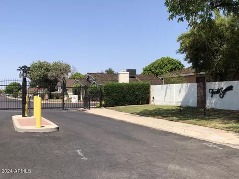 134 E Campo Bello Dr, Phoenix, AZ 85022 photo 24
