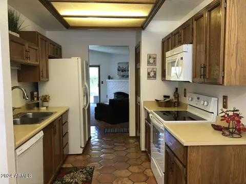 134 E Campo Bello Dr, Phoenix, AZ 85022 photo 13