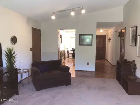 134 E Campo Bello Dr, Phoenix, AZ 85022 photo 6