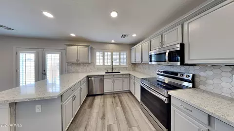 2720 E Gary Way, Phoenix, AZ 85042 photo 5