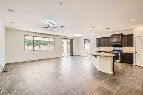 2855 E Quenton St, Mesa, AZ 85213 photo 4