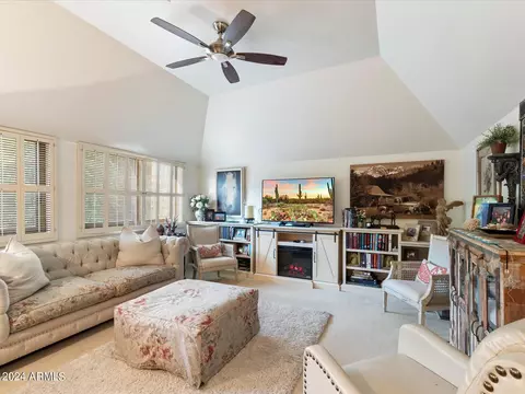 Living - 32 Biltmore Est, Phoenix, AZ 85016 photo 3 of 3
