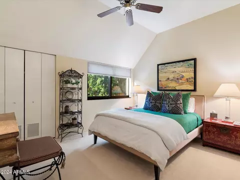Bedroom - 32 Biltmore Est, Phoenix, AZ 85016 photo 2 of 6