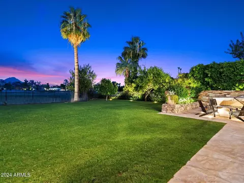 Exterior - 32 Biltmore Est, Phoenix, AZ 85016 photo 13 of 16