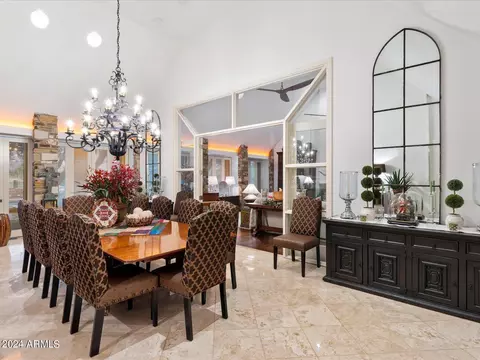 Dining - 32 Biltmore Est, Phoenix, AZ 85016 photo 2 of 2