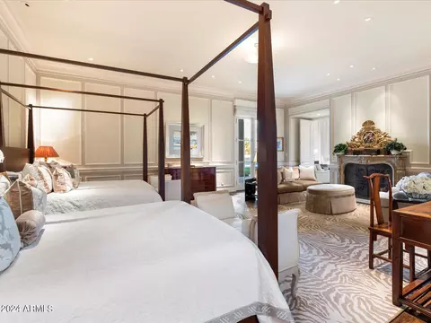 Bedroom - 40 Biltmore Est, Phoenix, AZ 85016 photo 1 of 4