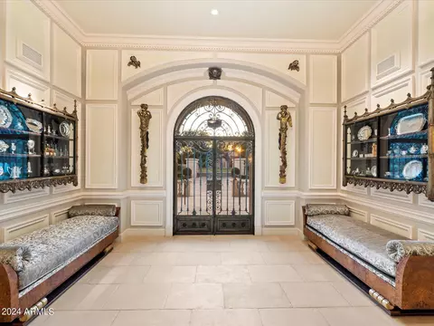 Entry Way - 40 Biltmore Est, Phoenix, AZ 85016 photo 2 of 2