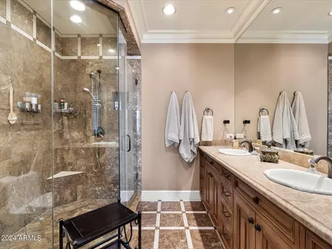 Bath - 40 Biltmore Est, Phoenix, AZ 85016 photo 6 of 7