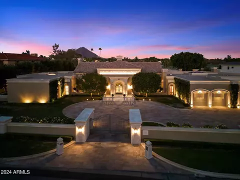 40 Biltmore Est, Phoenix, AZ 85016