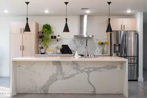 809 E Campus Dr, Tempe, AZ 85282