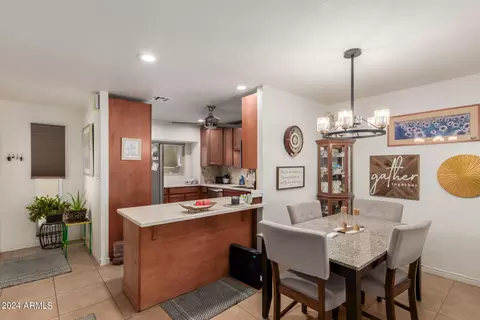 7852 E Coralbell Ave, Mesa, AZ 85208