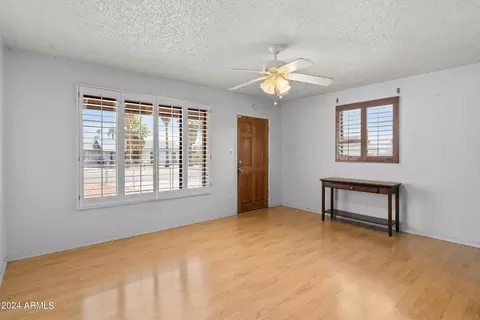 1230 Eva St, Phoenix, AZ 85020 photo 5