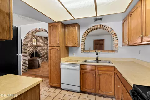1230 Eva St, Phoenix, AZ 85020 photo 6