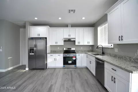 414 S 97th Place Pl, Mesa, AZ 85208 photo 9