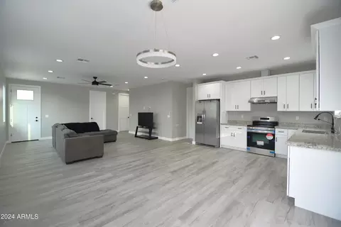 414 S 97th Place Pl, Mesa, AZ 85208 photo 5