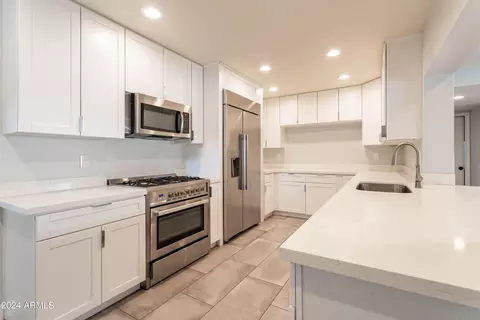 4415 Earll Dr, Phoenix, AZ 85018 photo 7