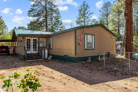 2890 E Long Rifle Pl, Overgaard, AZ 85933