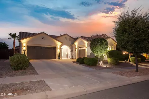 2948 E Tonto Dr, Gilbert, AZ 85298 photo 2