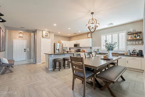 1254 E Apricot Ln, Gilbert, AZ 85298 photo 8