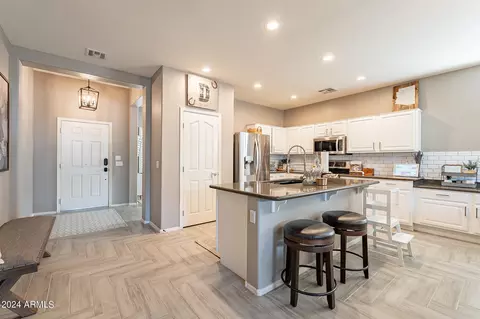 1254 E Apricot Ln, Gilbert, AZ 85298 photo 13