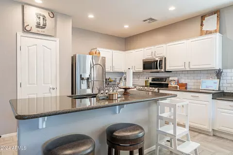 1254 E Apricot Ln, Gilbert, AZ 85298 photo 14