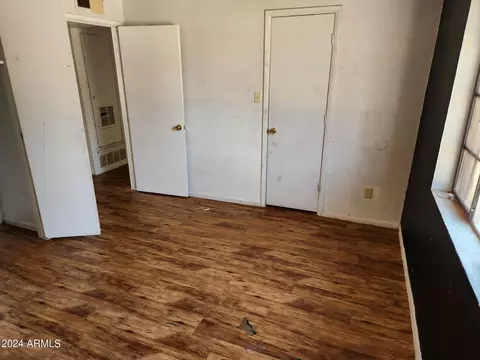 108 E Griswold Rd, Phoenix, AZ 85020 photo 9