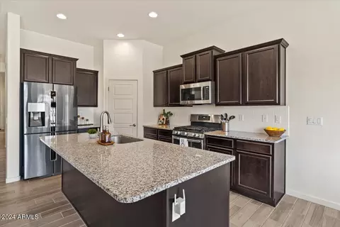 2715 S Labelle --, Mesa, AZ 85209 photo 7